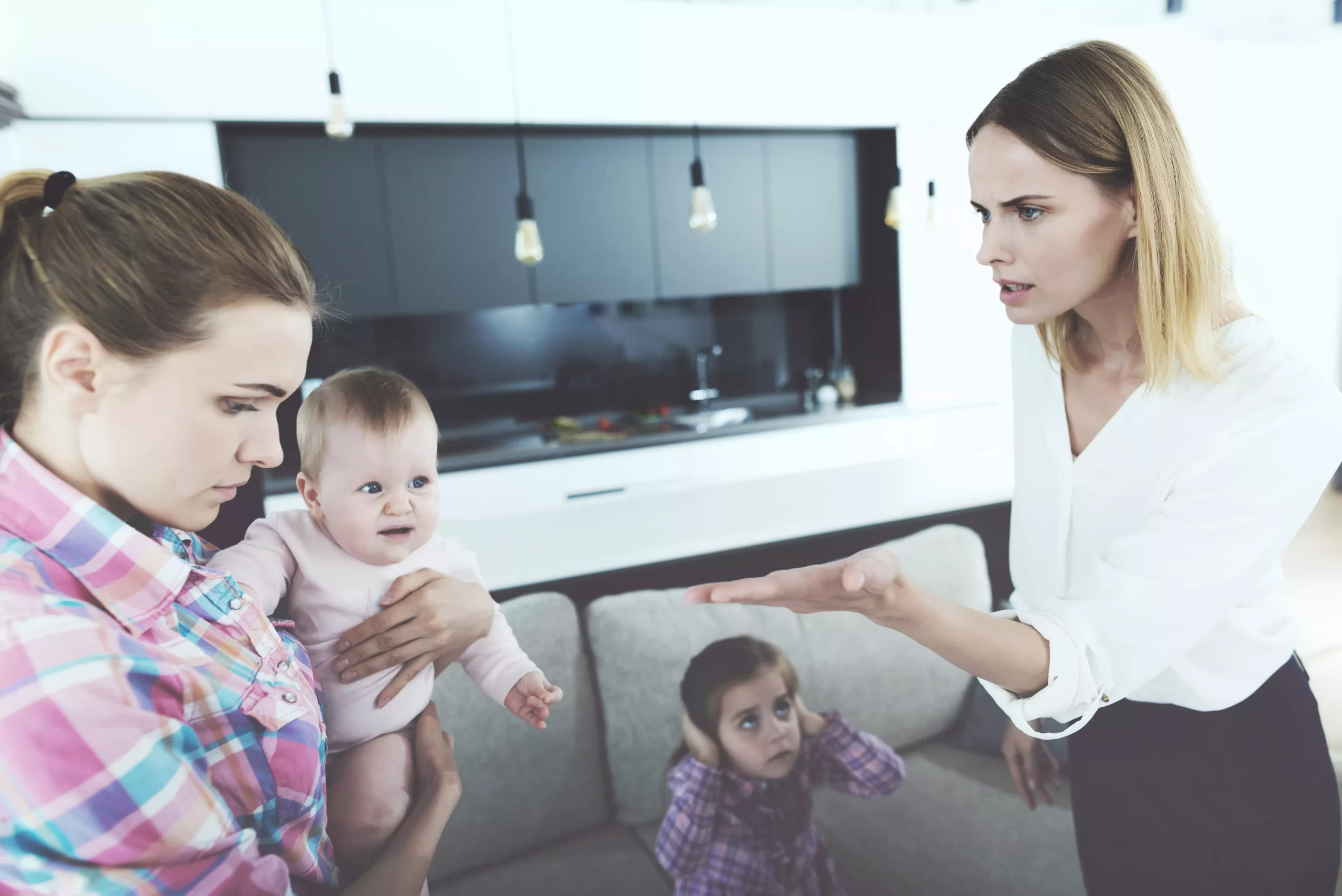 AnyConv.com__woman-chastises-nurse-who-did-follow-children-well